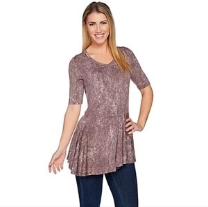 𝅺logo Lori Goldstein Printed Asymmetric Hem Top in Vintage Orchid Size X-Small
